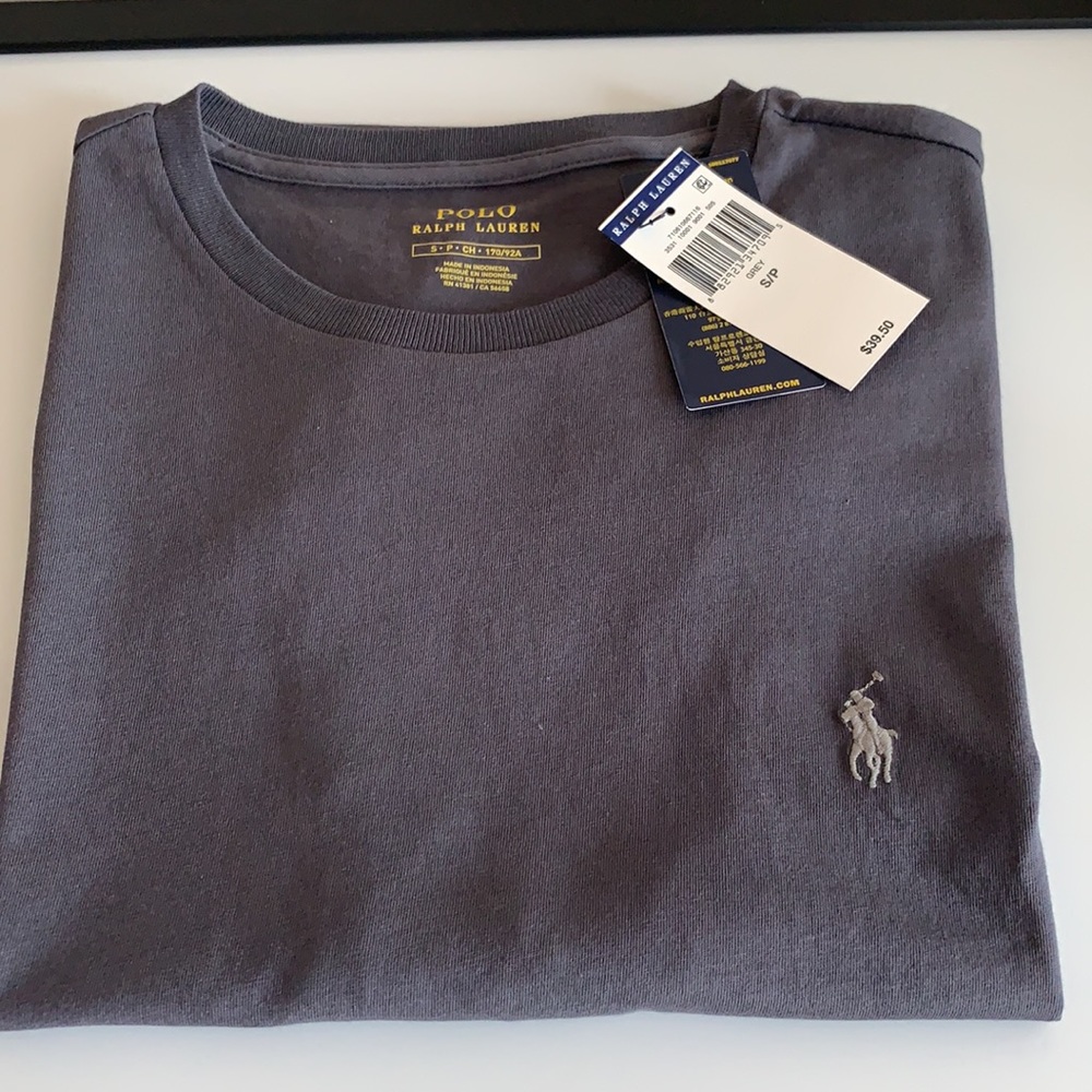 NWT! Grey polo by Ralph Lauren t-shirt - small